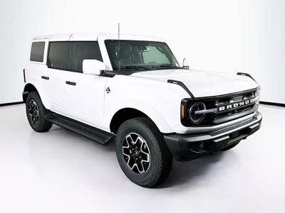 2026 Ford Bronco Outer Banks