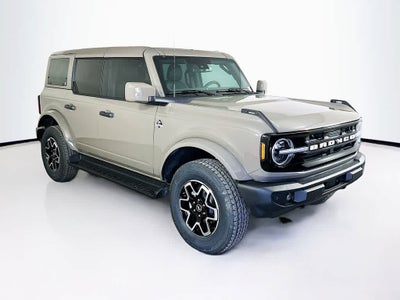 2026 Ford Bronco Outer Banks