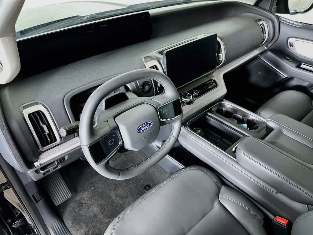 2027 Ford Expedition Active
