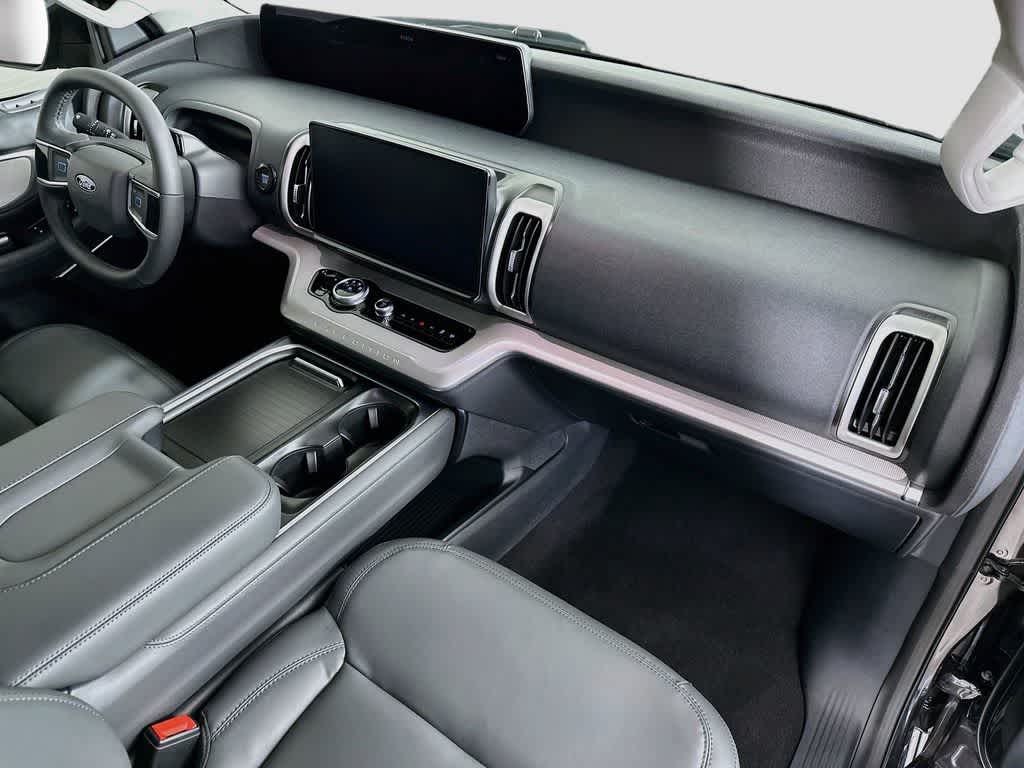 2027 Ford Expedition Active