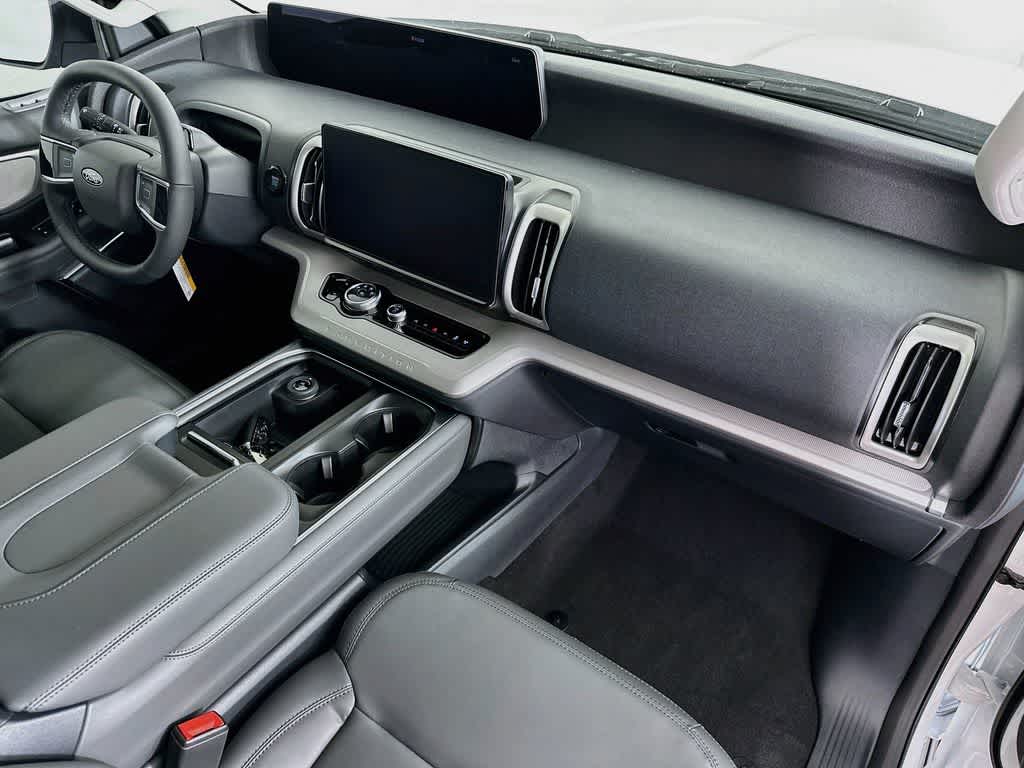 2027 Ford Expedition Active