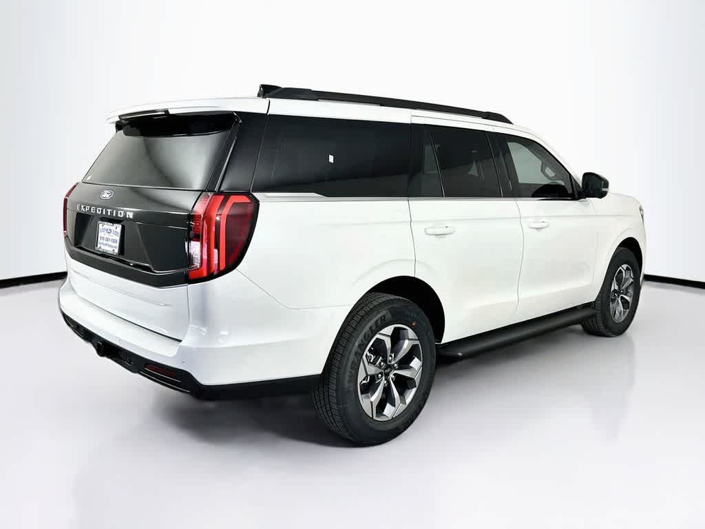 2027 Ford Expedition Active