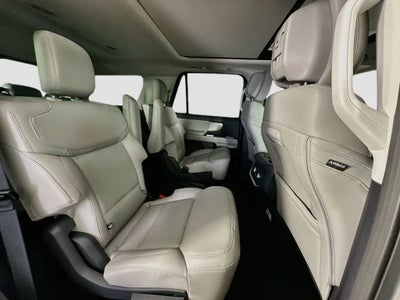 2027 Ford Expedition Active