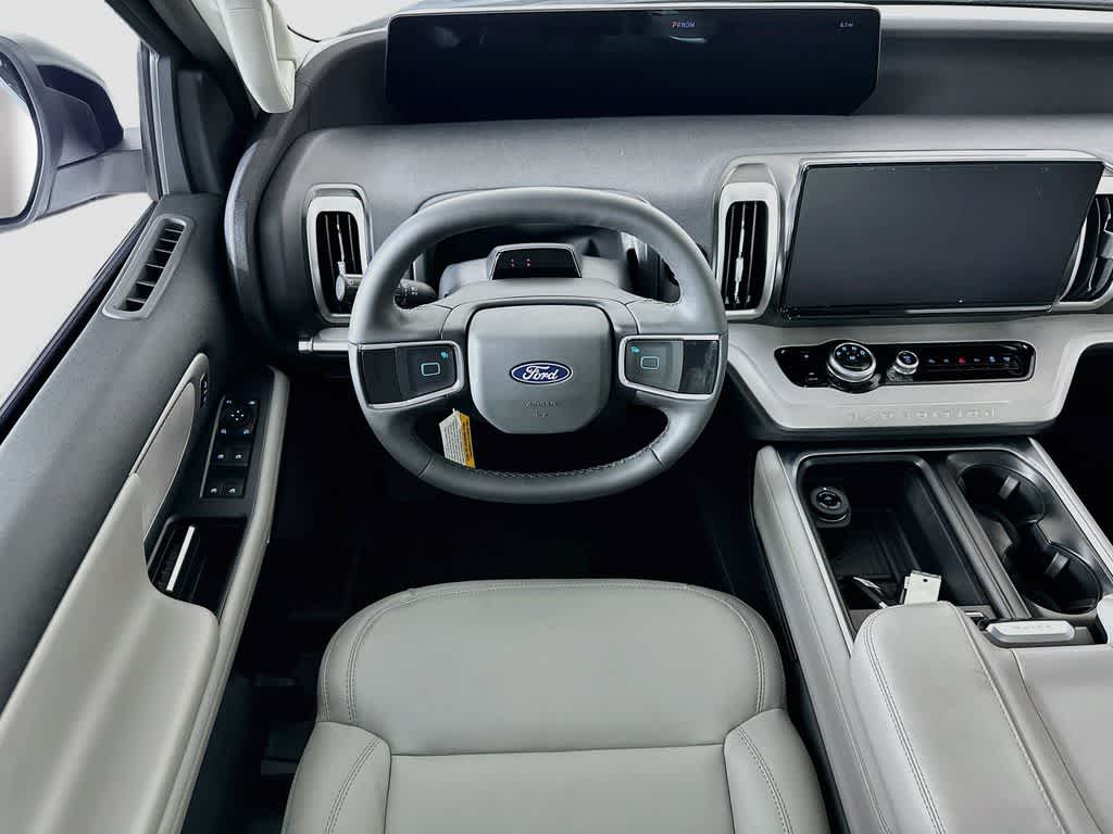 2027 Ford Expedition Active