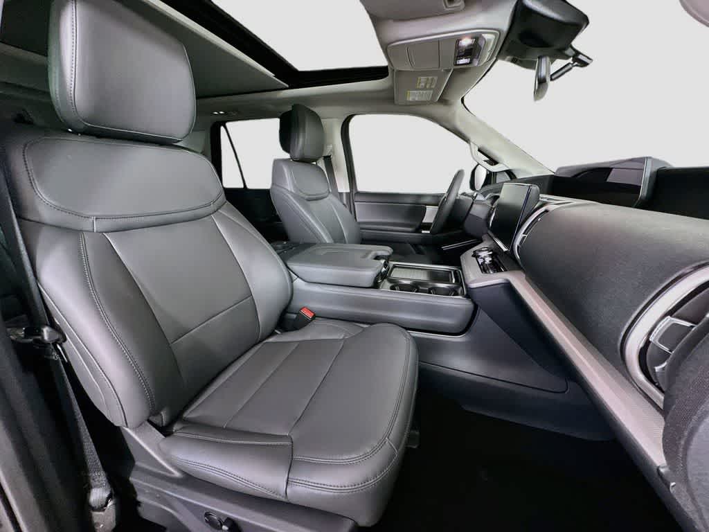 2027 Ford Expedition Active