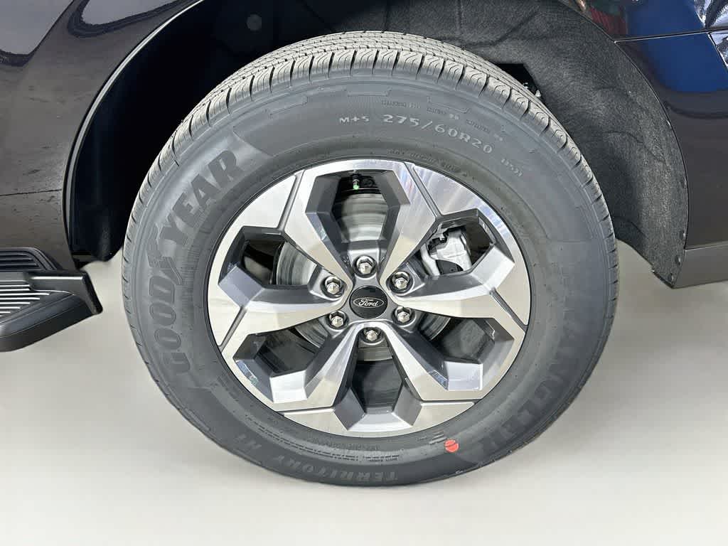 2027 Ford Expedition Active