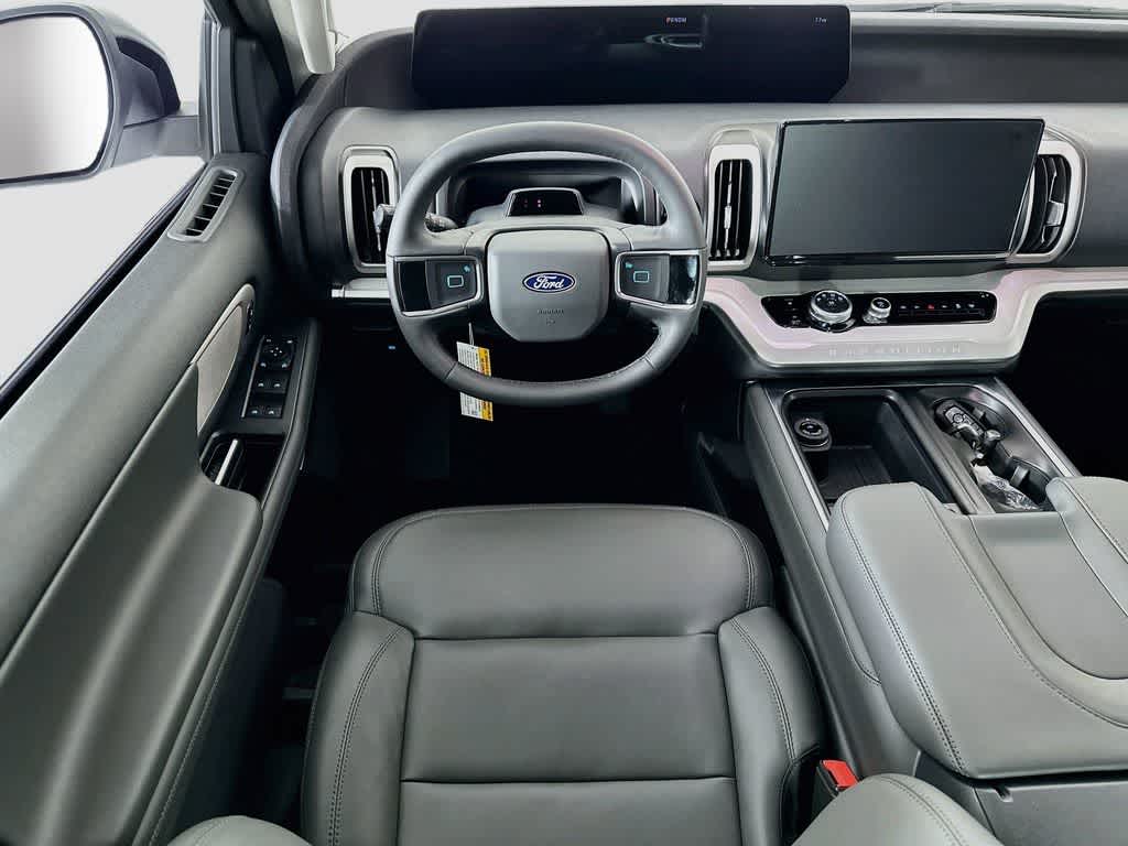 2027 Ford Expedition Active