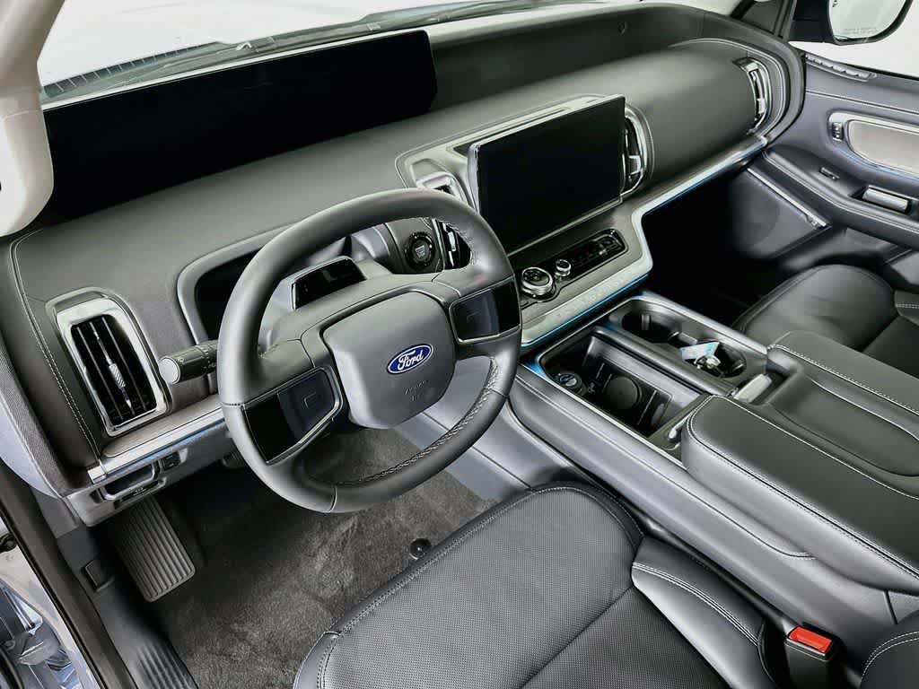 2027 Ford Expedition Platinum
