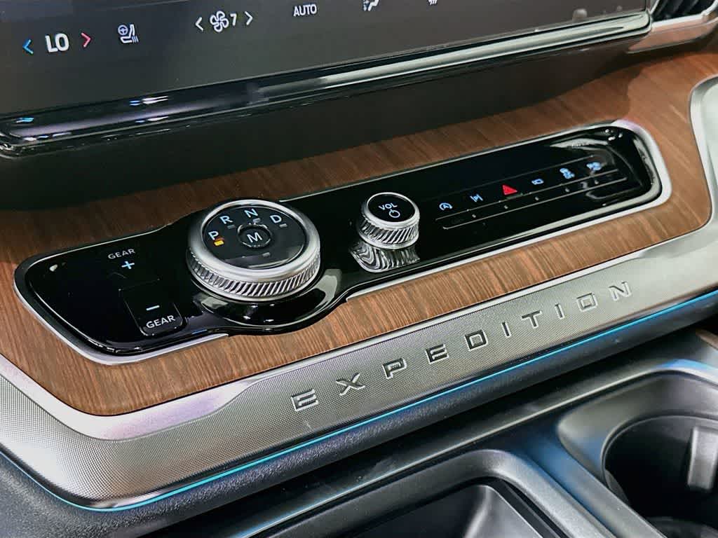 2027 Ford Expedition King Ranch