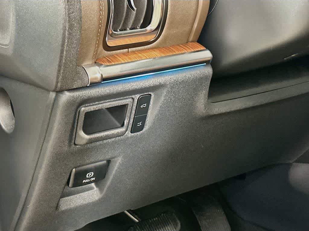 2027 Ford Expedition King Ranch
