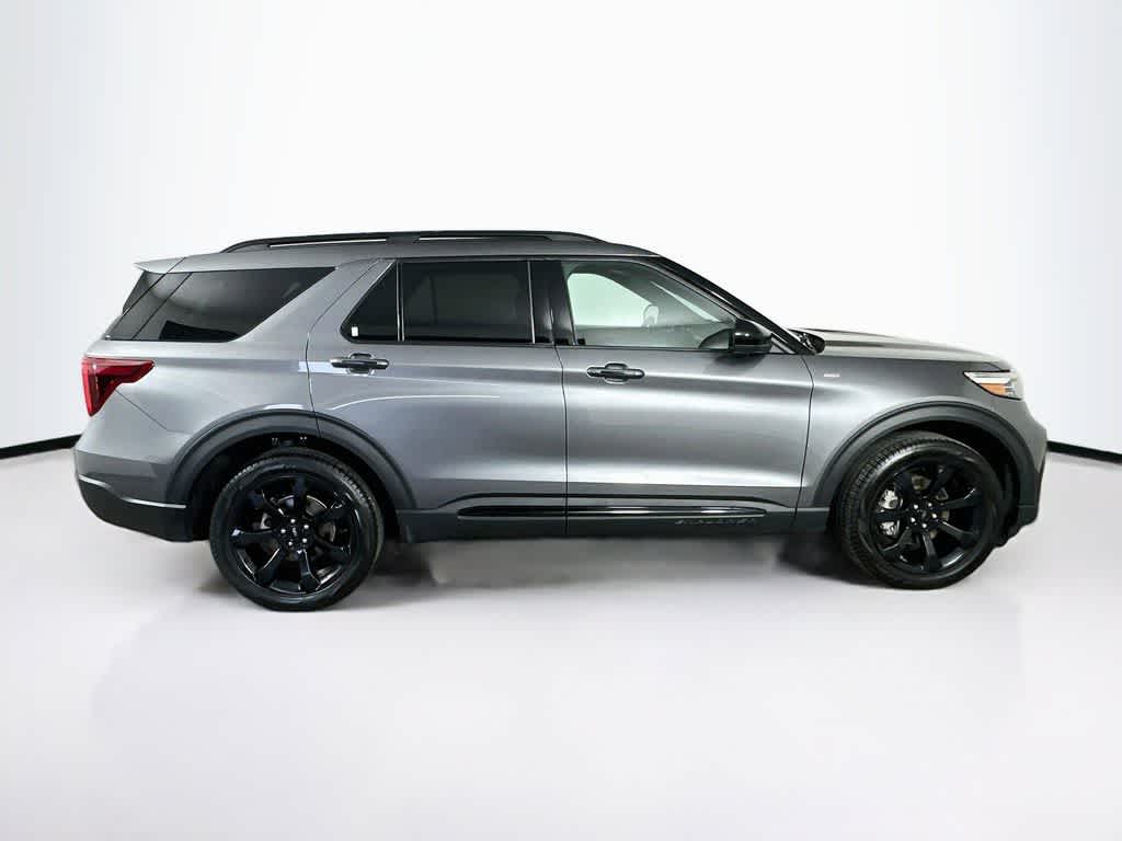 2024 Ford Explorer ST-Line