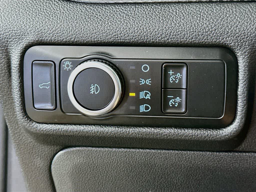 2024 Ford Explorer ST-Line