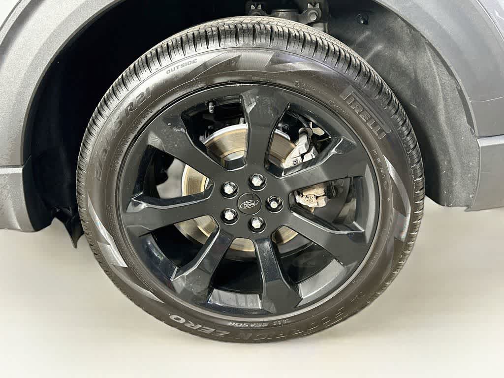2024 Ford Explorer ST-Line
