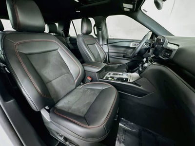 2024 Ford Explorer ST-Line