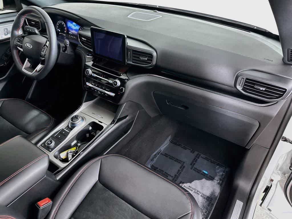 2024 Ford Explorer ST-Line