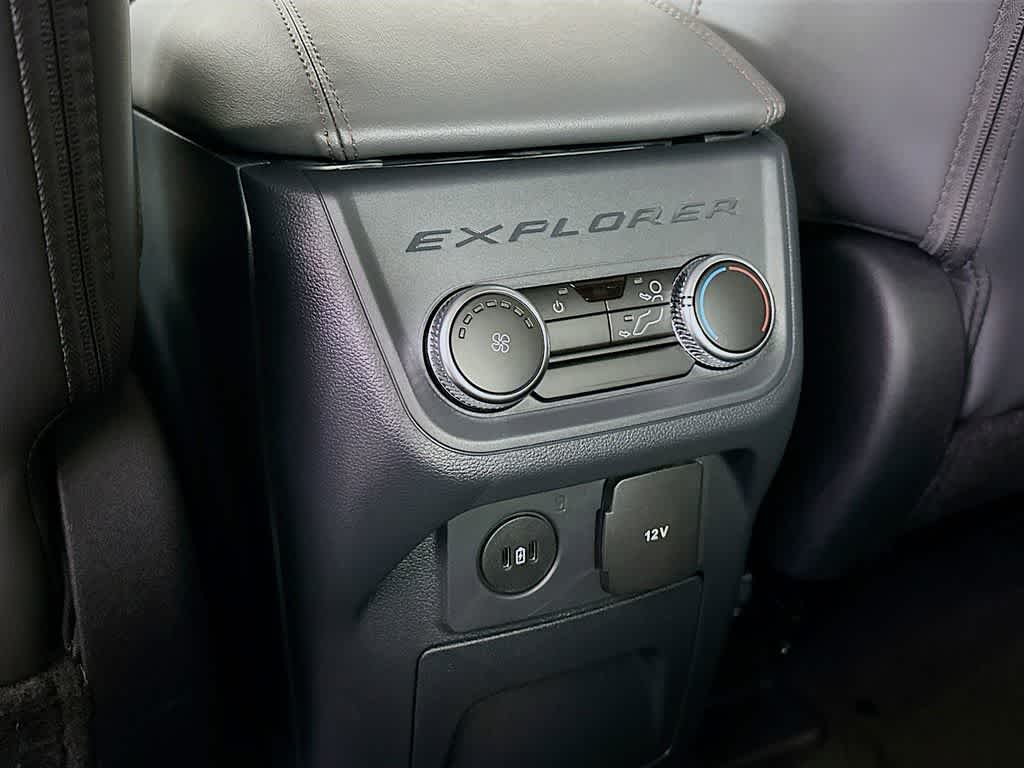 2026 Ford Explorer Active w/100A Pkg