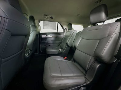 2026 Ford Explorer Active w/100A Pkg