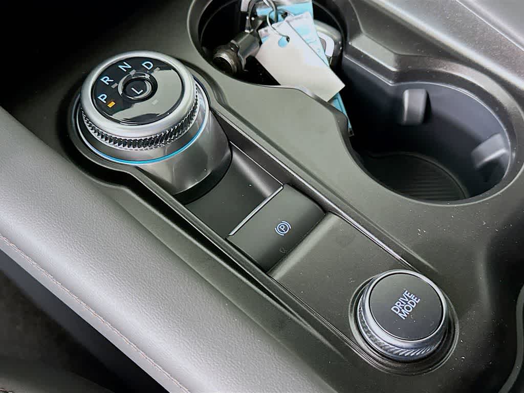 2026 Ford Explorer Active w/100A Pkg