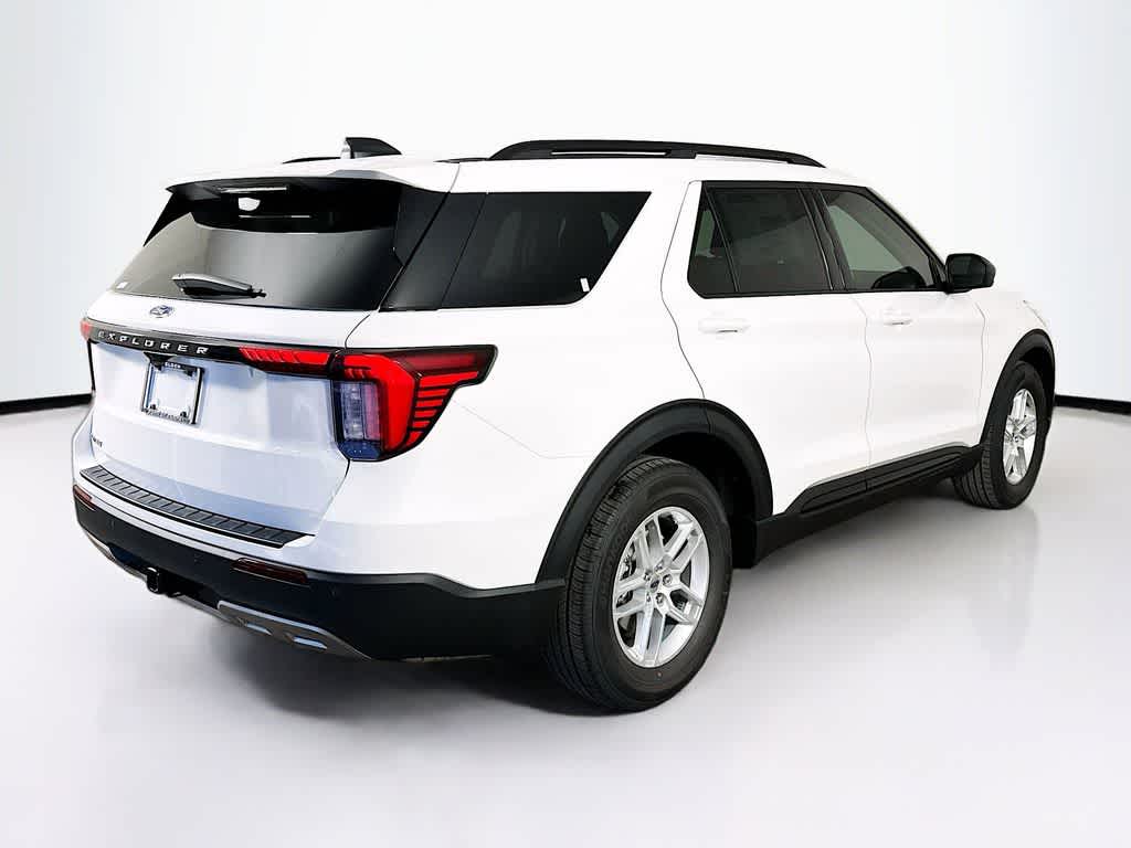 2026 Ford Explorer Active w/100A Pkg