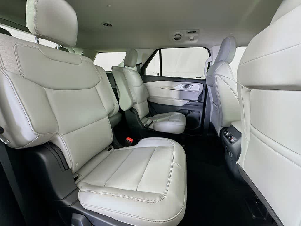 2026 Ford Explorer Active w/100A Pkg