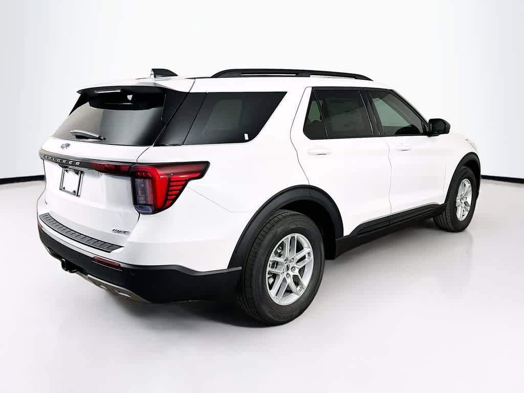 2026 Ford Explorer Active w/100A Pkg