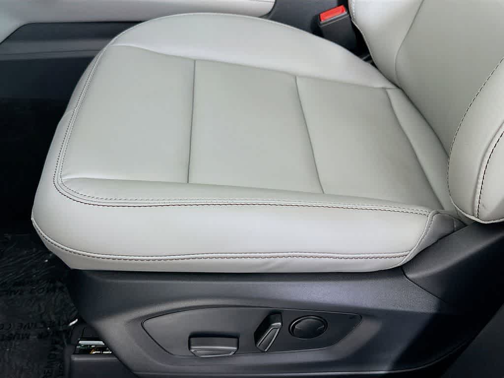 2026 Ford Explorer Active w/100A Pkg