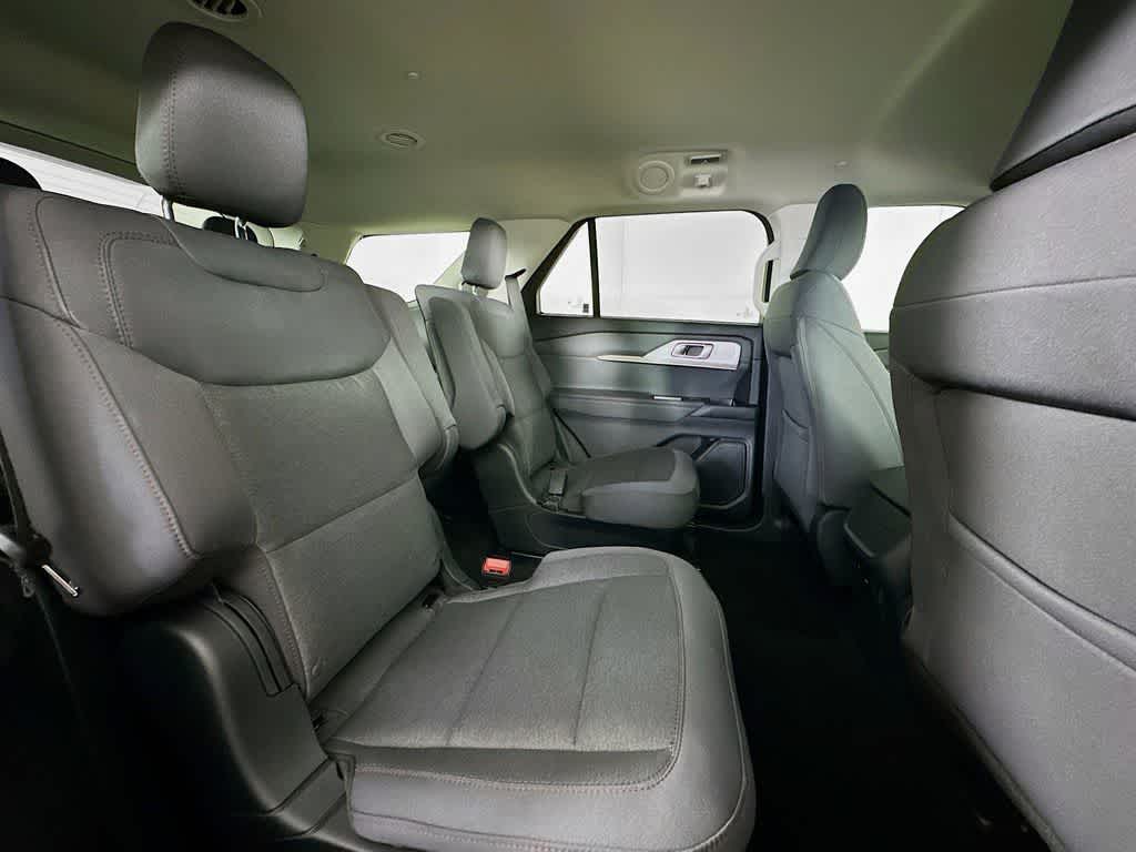 2026 Ford Explorer Active w/100A Pkg