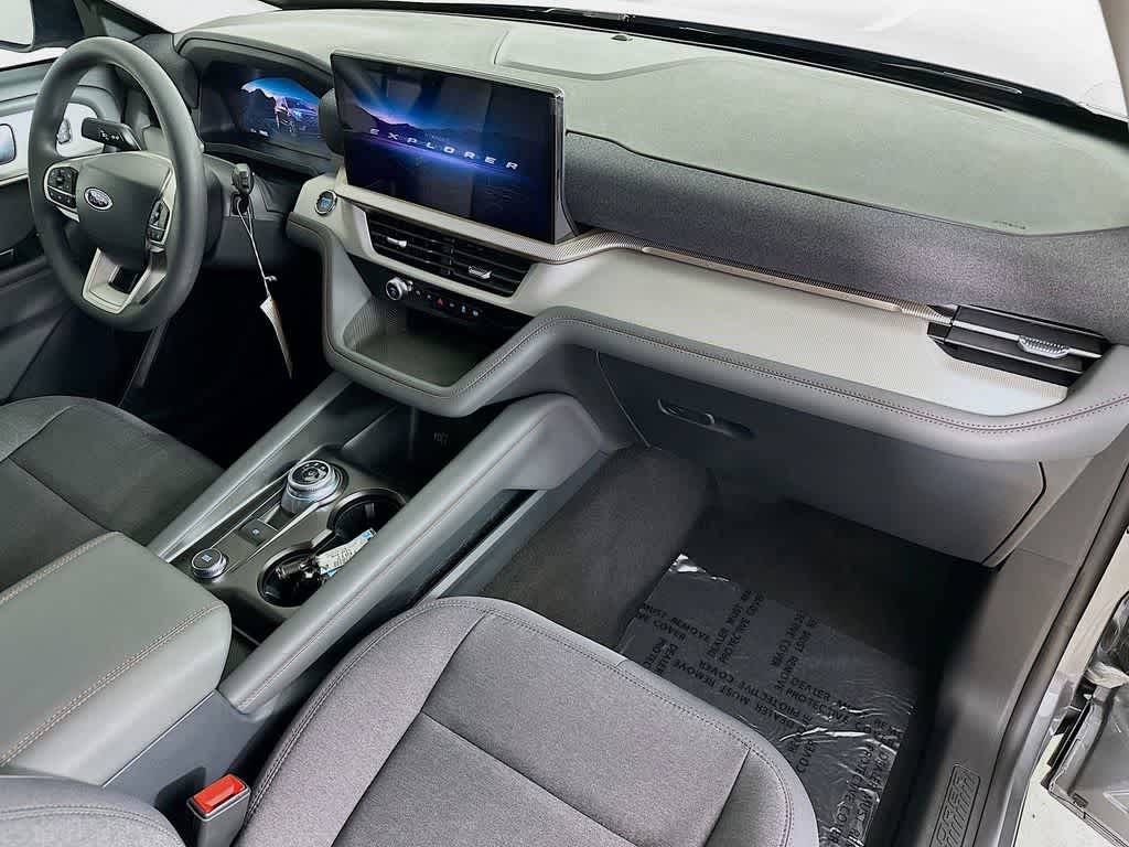2026 Ford Explorer Active w/100A Pkg