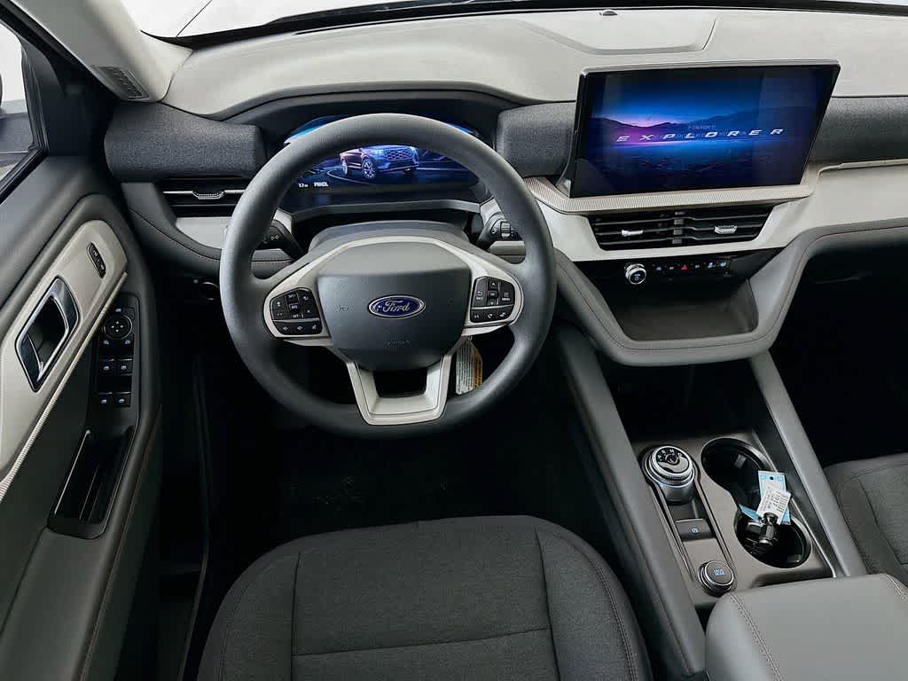 2026 Ford Explorer Active w/100A Pkg