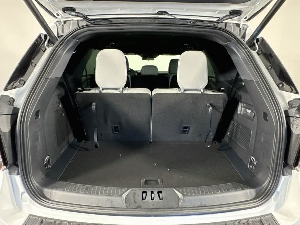 2027 Ford Explorer Active w/200A Pkg
