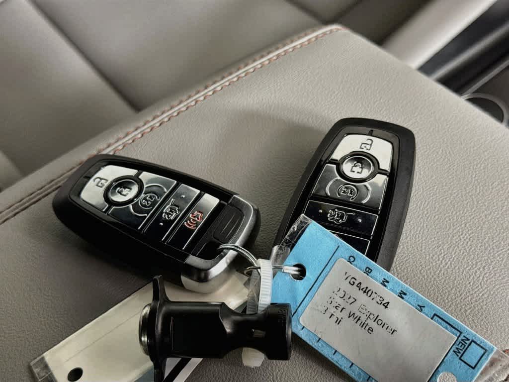 2027 Ford Explorer Active w/200A Pkg