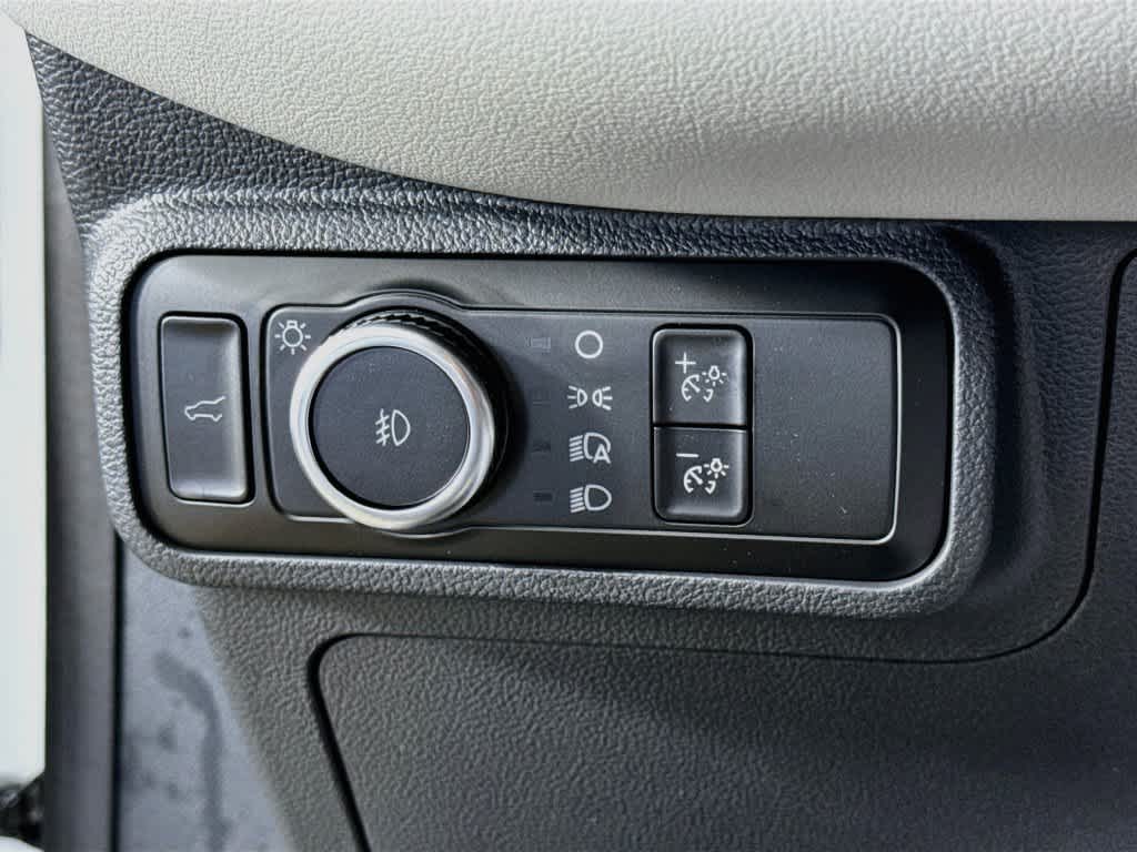 2027 Ford Explorer Active w/200A Pkg