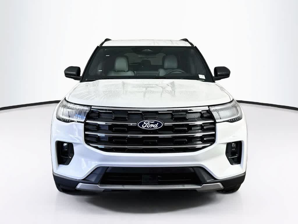 2027 Ford Explorer Active w/200A Pkg