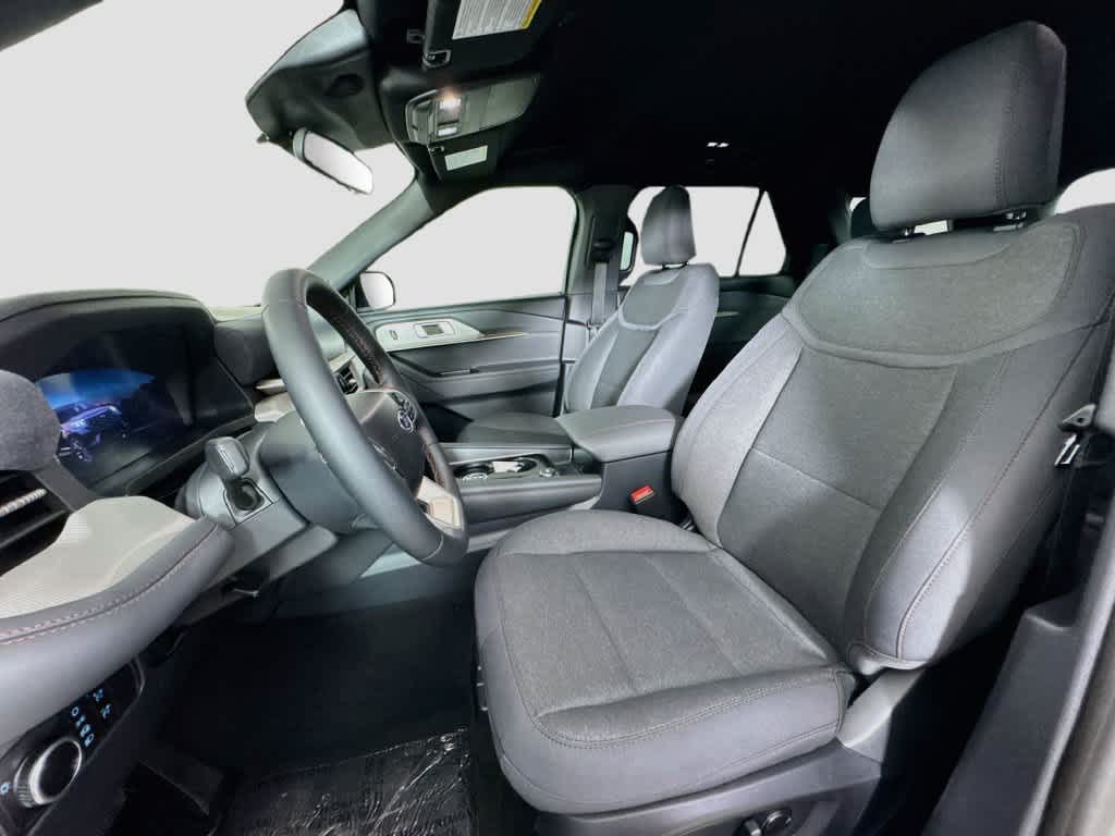 2027 Ford Explorer Active w/200A Pkg