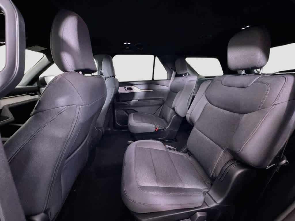 2027 Ford Explorer Active w/200A Pkg