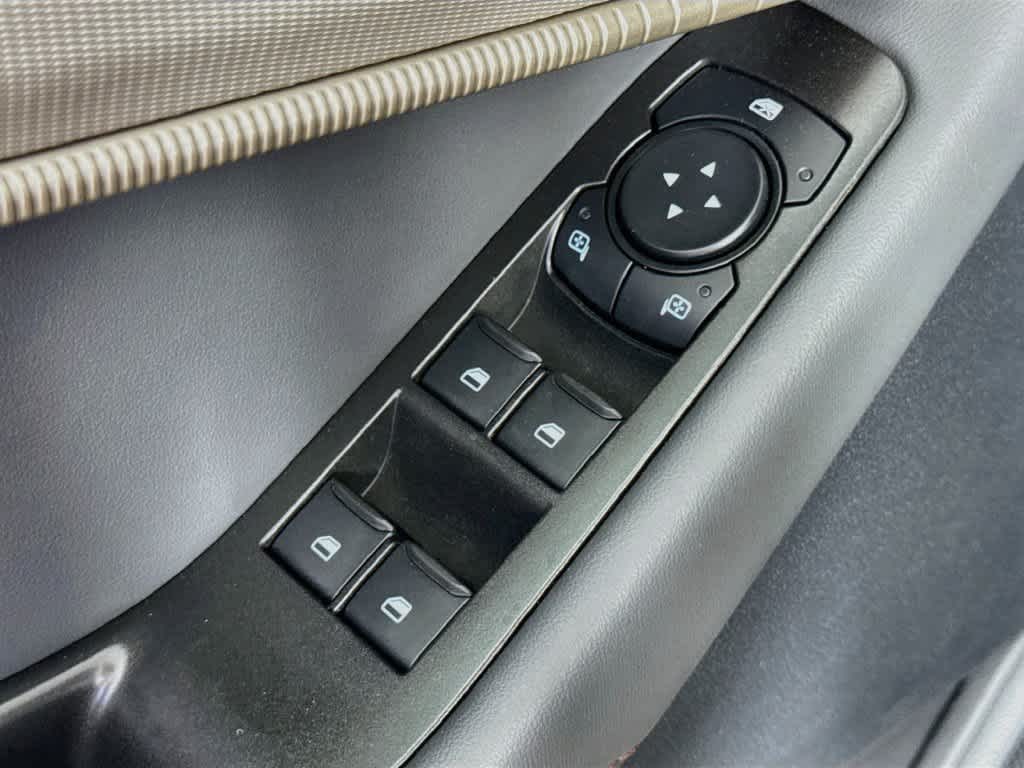 2027 Ford Explorer Active w/200A Pkg