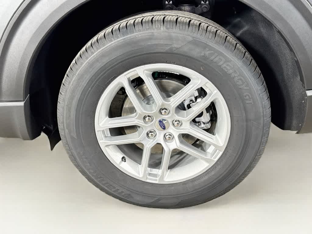 2027 Ford Explorer Active w/200A Pkg