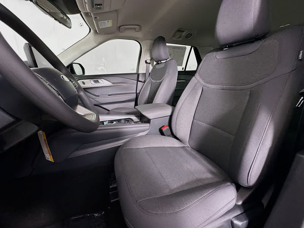 2026 Ford Explorer Active w/100A Pkg