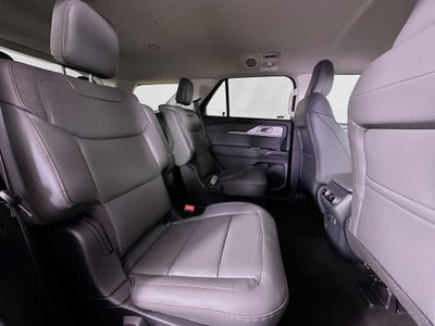 2026 Ford Explorer Active w/100A Pkg