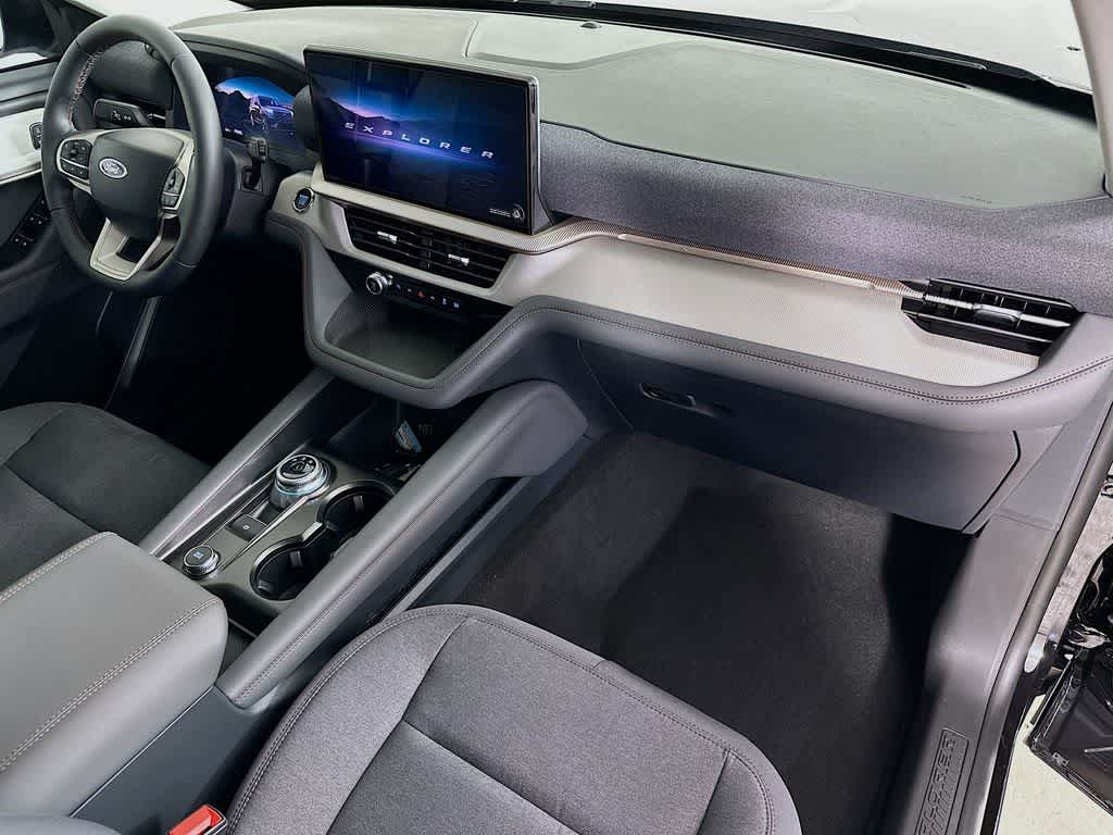 2026 Ford Explorer Active w/100A Pkg