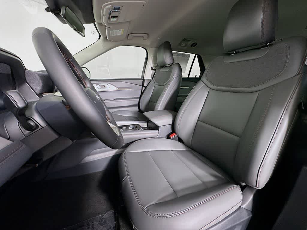 2026 Ford Explorer Active w/100A Pkg