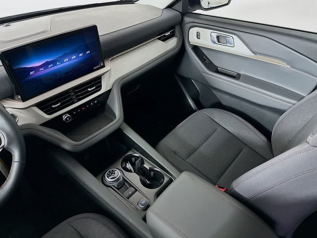 2026 Ford Explorer Active w/100A Pkg