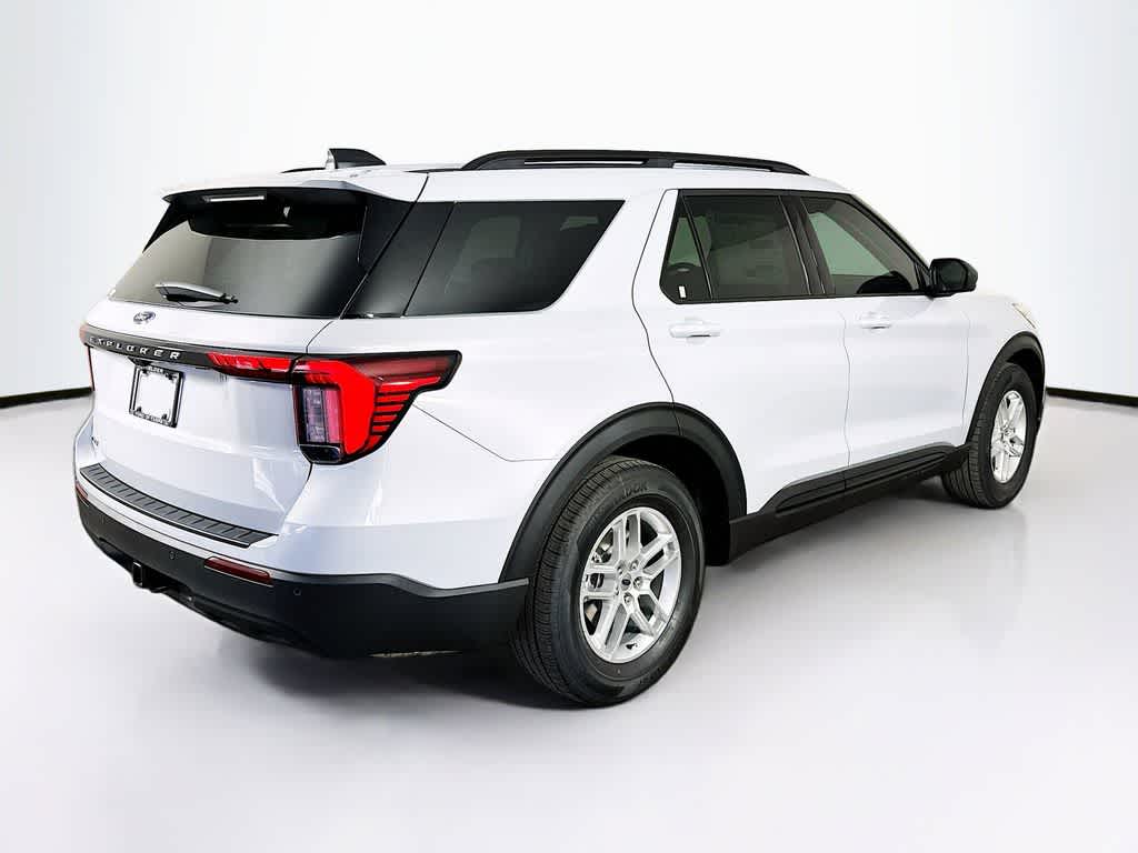2026 Ford Explorer Active w/100A Pkg