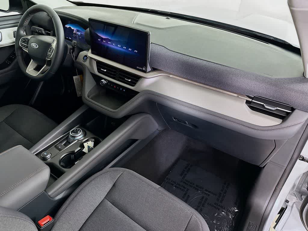 2026 Ford Explorer Active w/100A Pkg