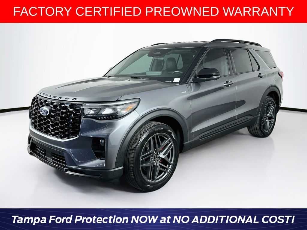 2025 Ford Explorer ST-Line