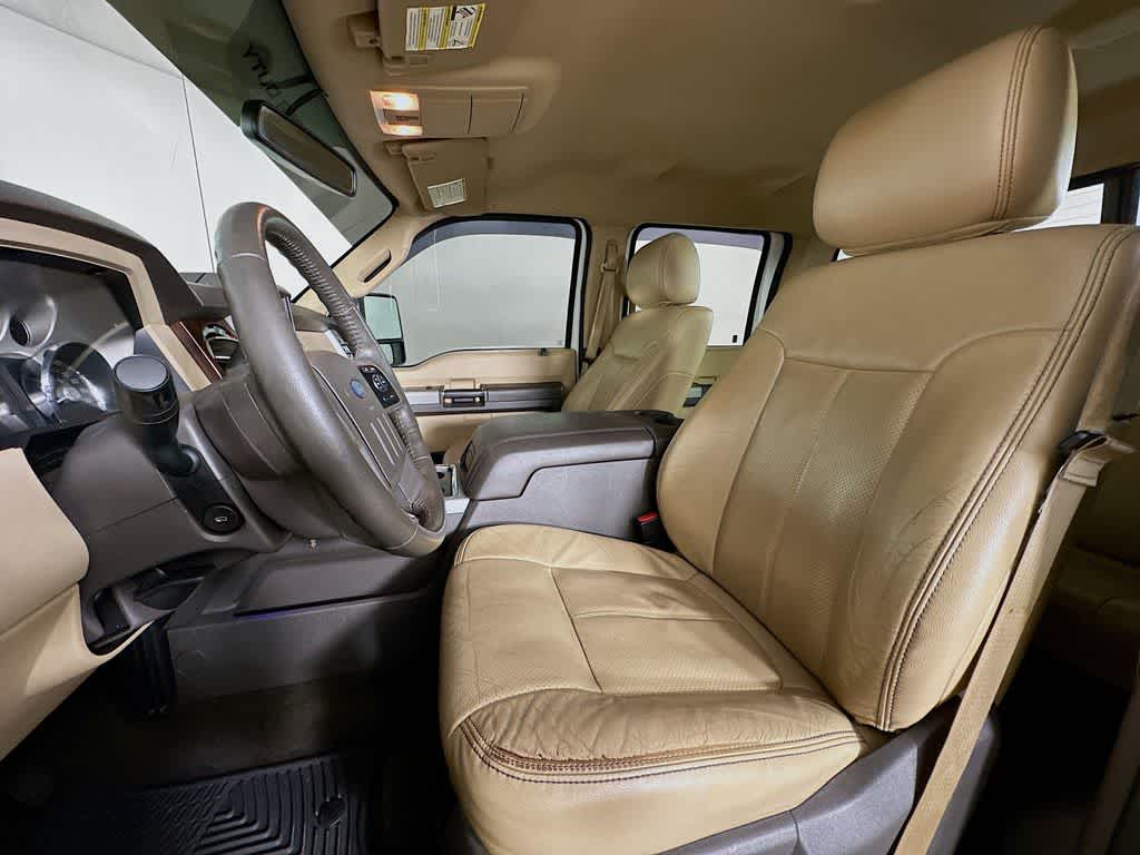 2014 Ford Super Duty F-250 SRW Lariat
