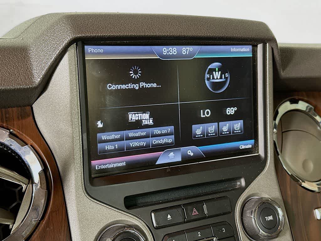 2014 Ford Super Duty F-250 SRW Lariat