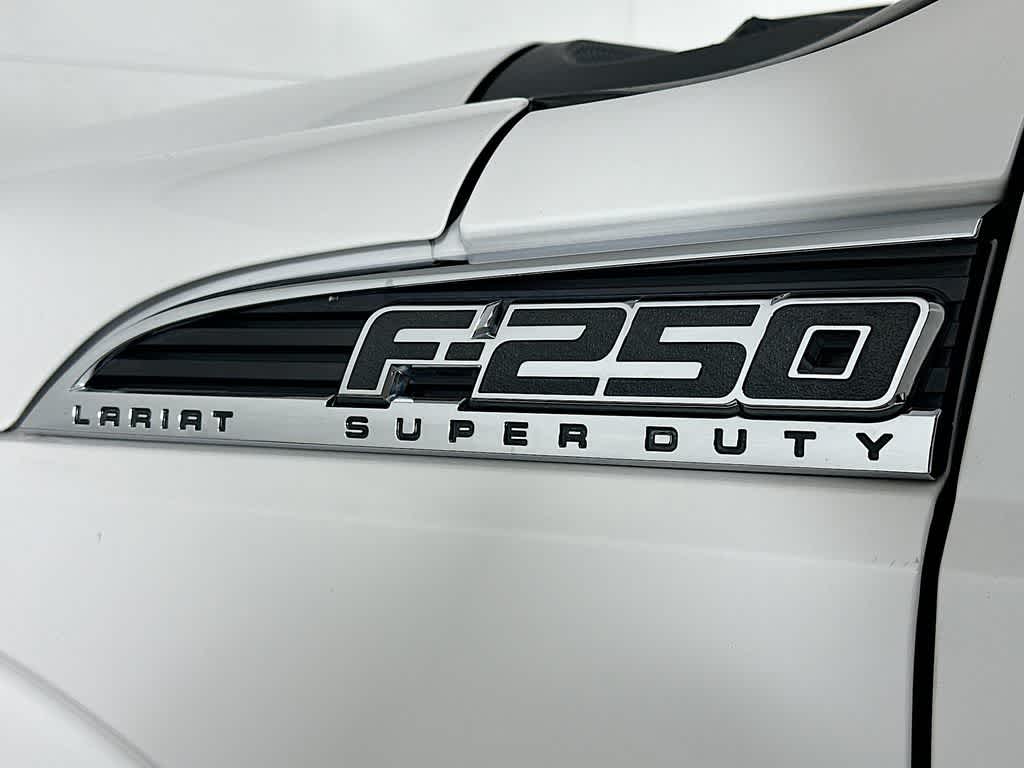 2014 Ford Super Duty F-250 SRW Lariat