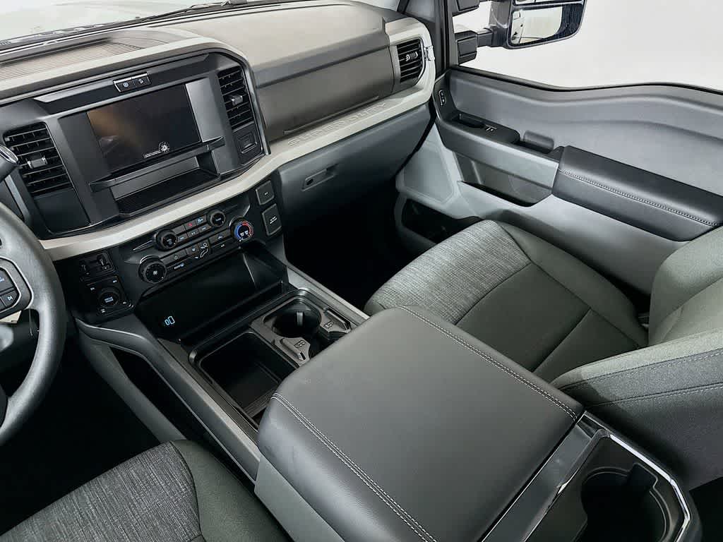 2026 Ford Super Duty F-250 SRW F-250® XLT