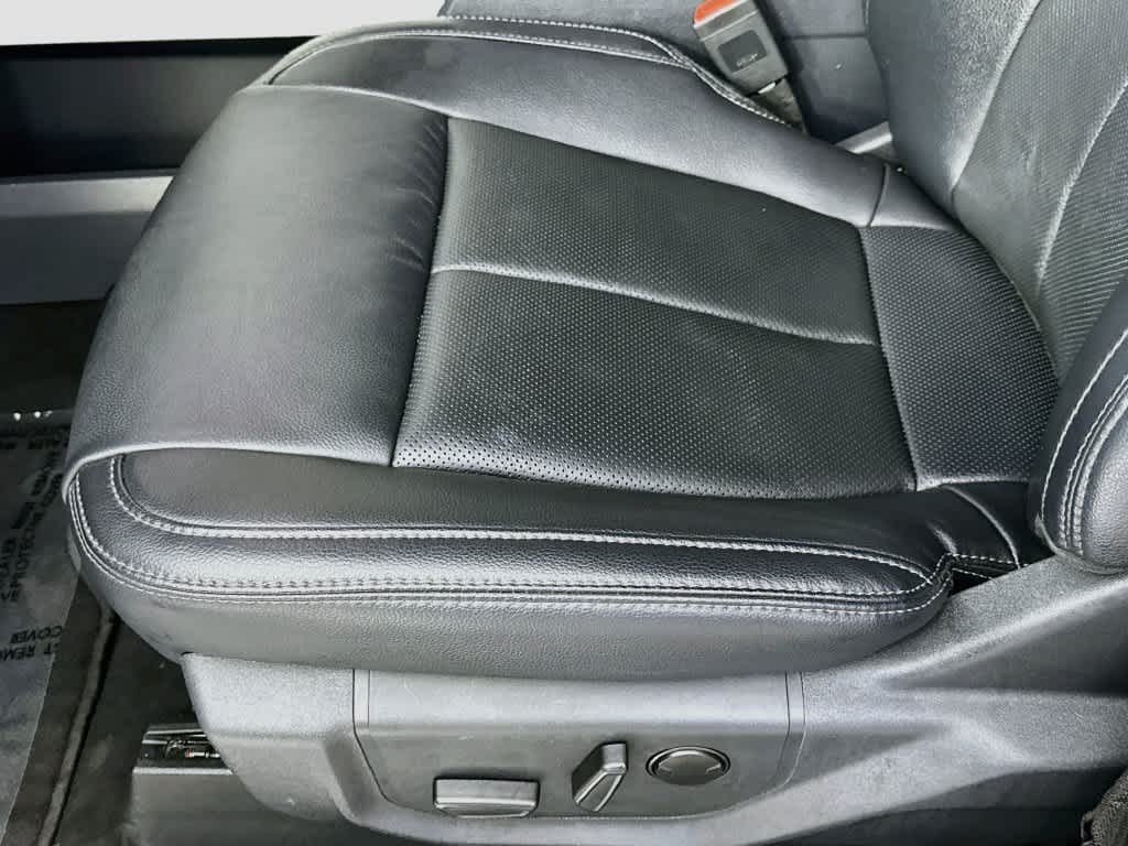2022 Ford Super Duty F-250 SRW LARIAT